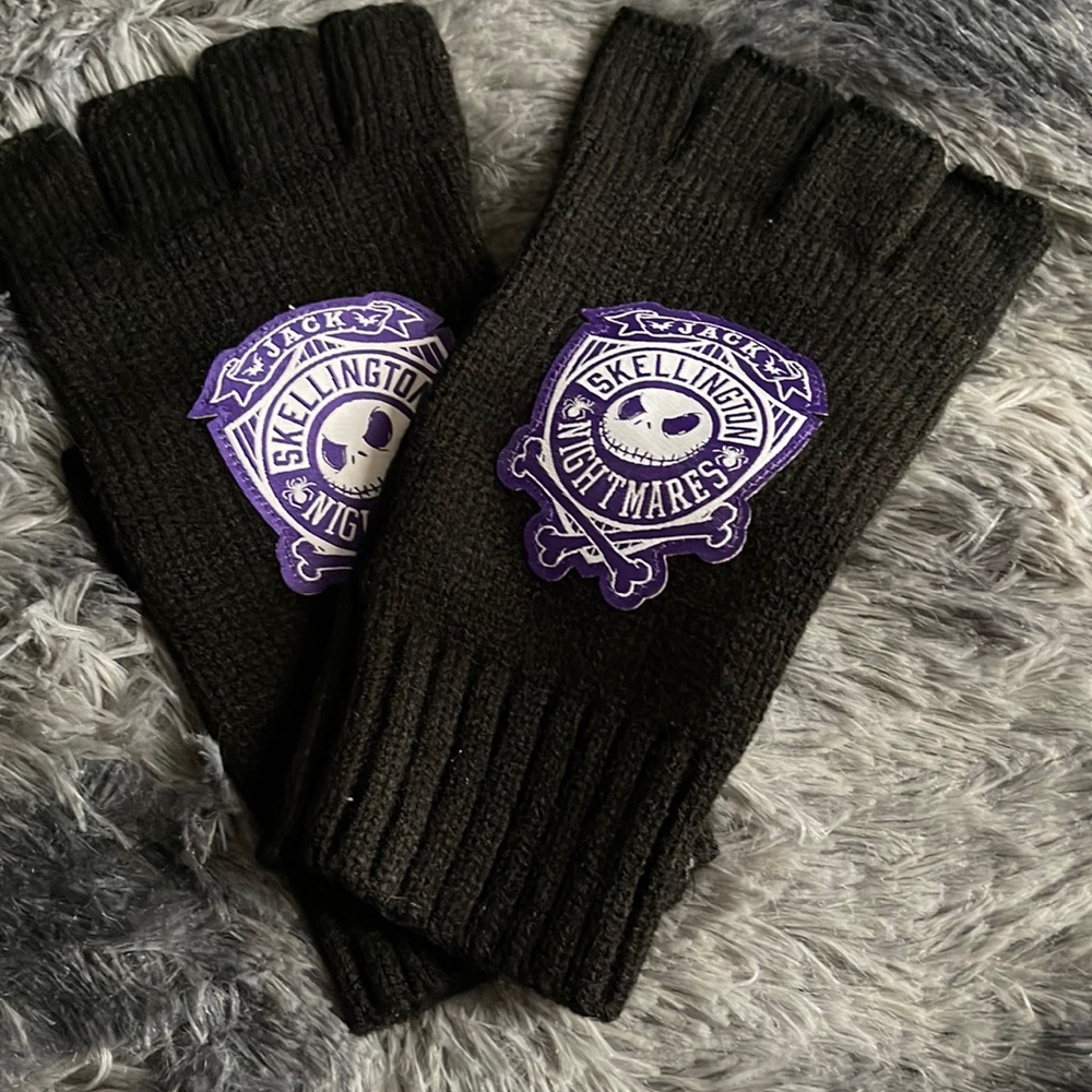 Jack Skellington Mittens